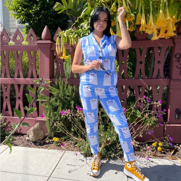 SOLD Nooworks Grumpy Cat Magic Suit jumpsuit in size medium, NWT! - Picture 2 of 2